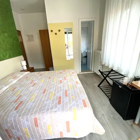 Alpino Hotel 2*